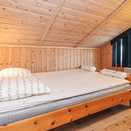 Holiday home 8 Person In Hals-by Traum *